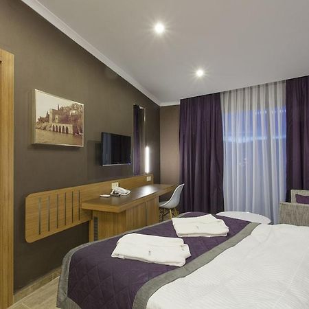 Michell Hotel (Adults Only) 阿拉尼亚 外观 照片