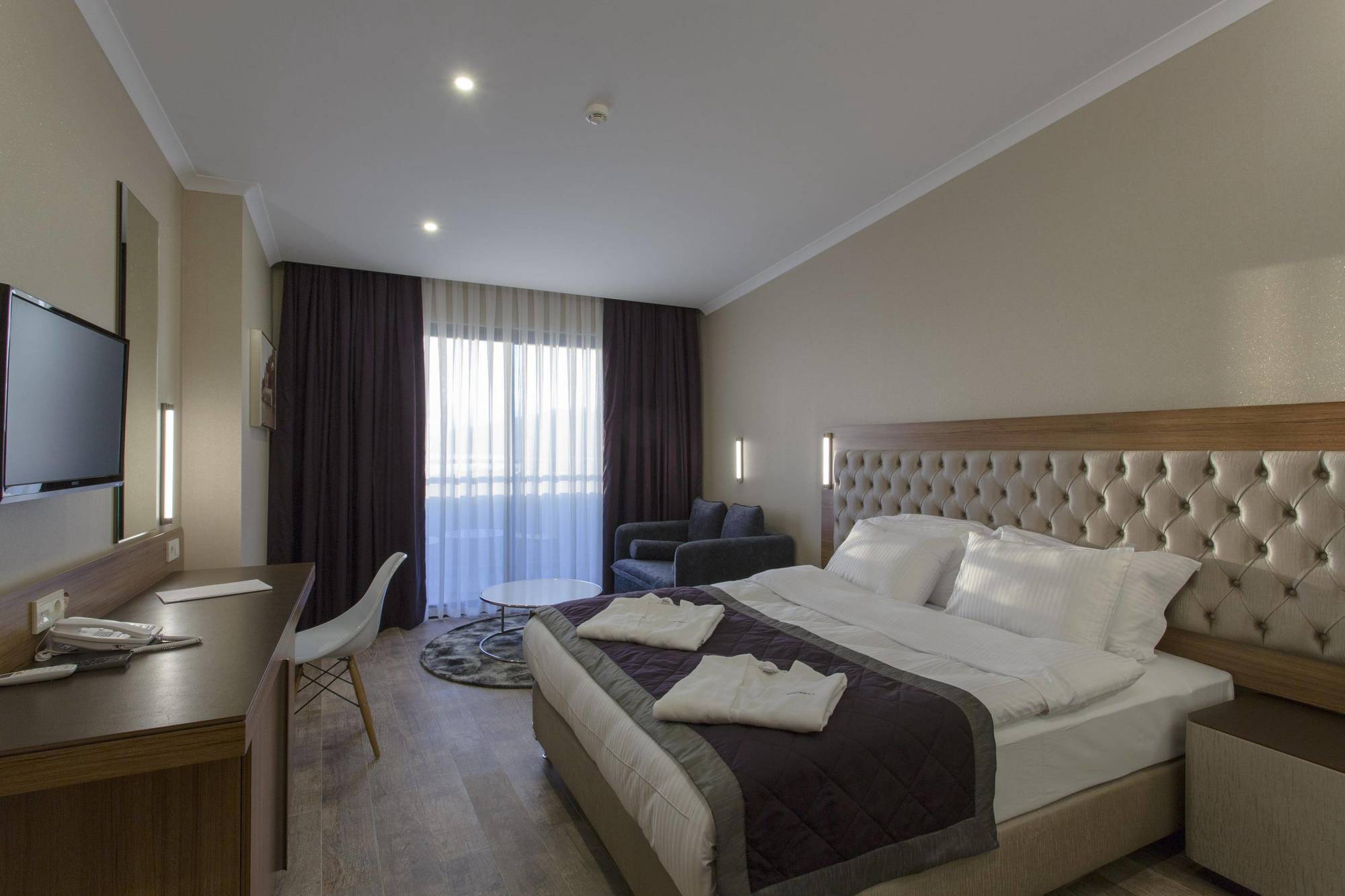 Michell Hotel (Adults Only) 阿拉尼亚 外观 照片